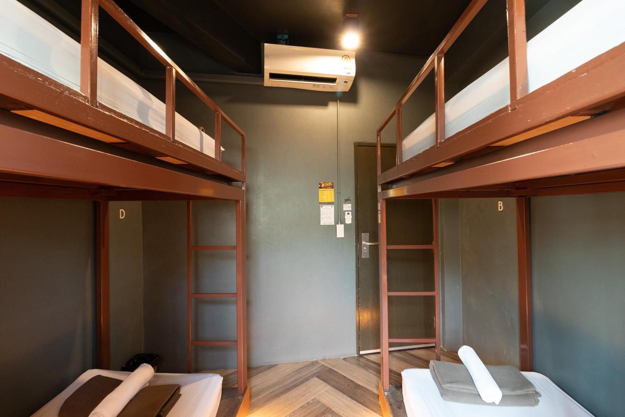 Loftel 22 Hostel Bangkok Extérieur photo