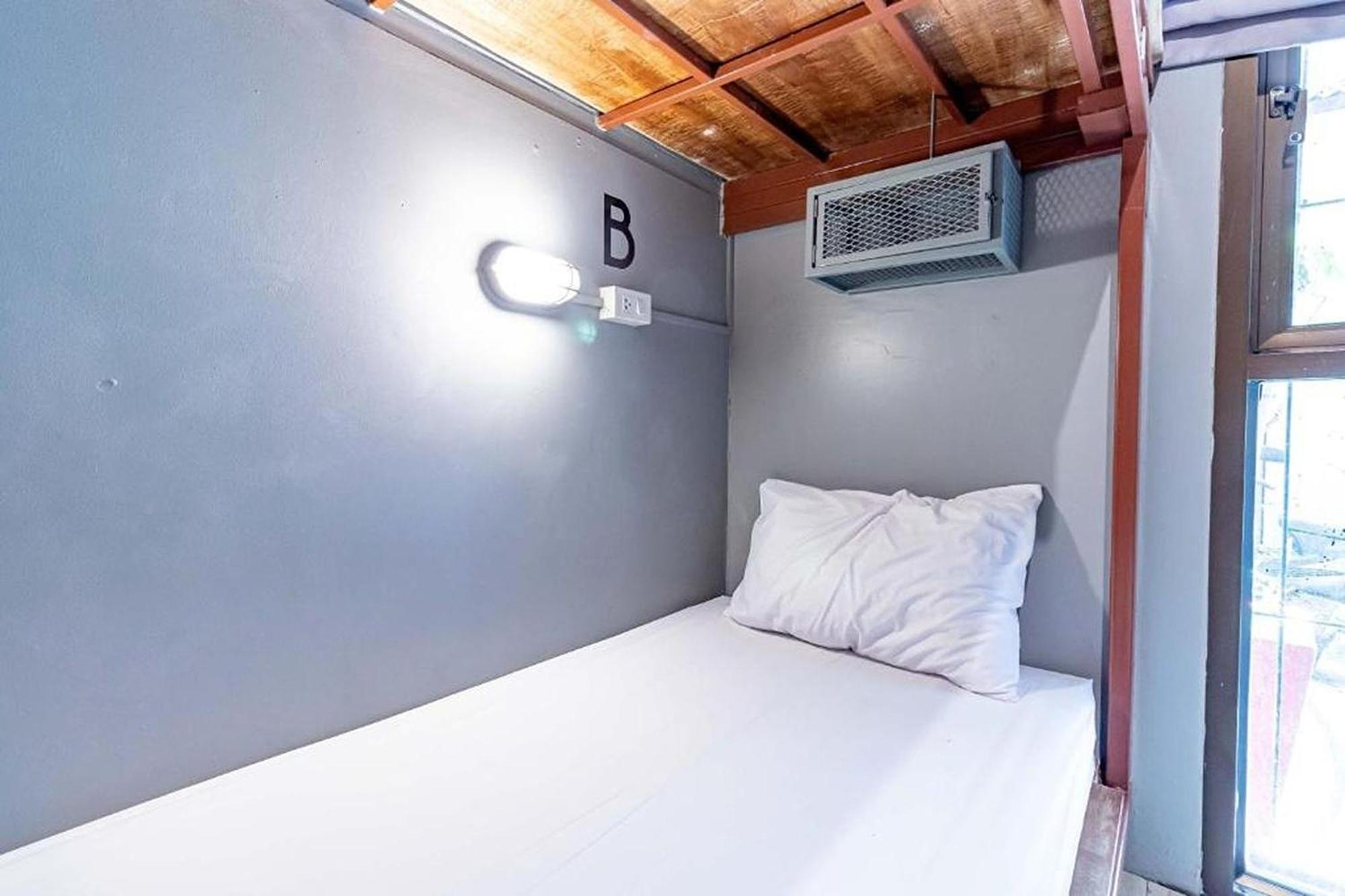 Loftel 22 Hostel Bangkok Extérieur photo