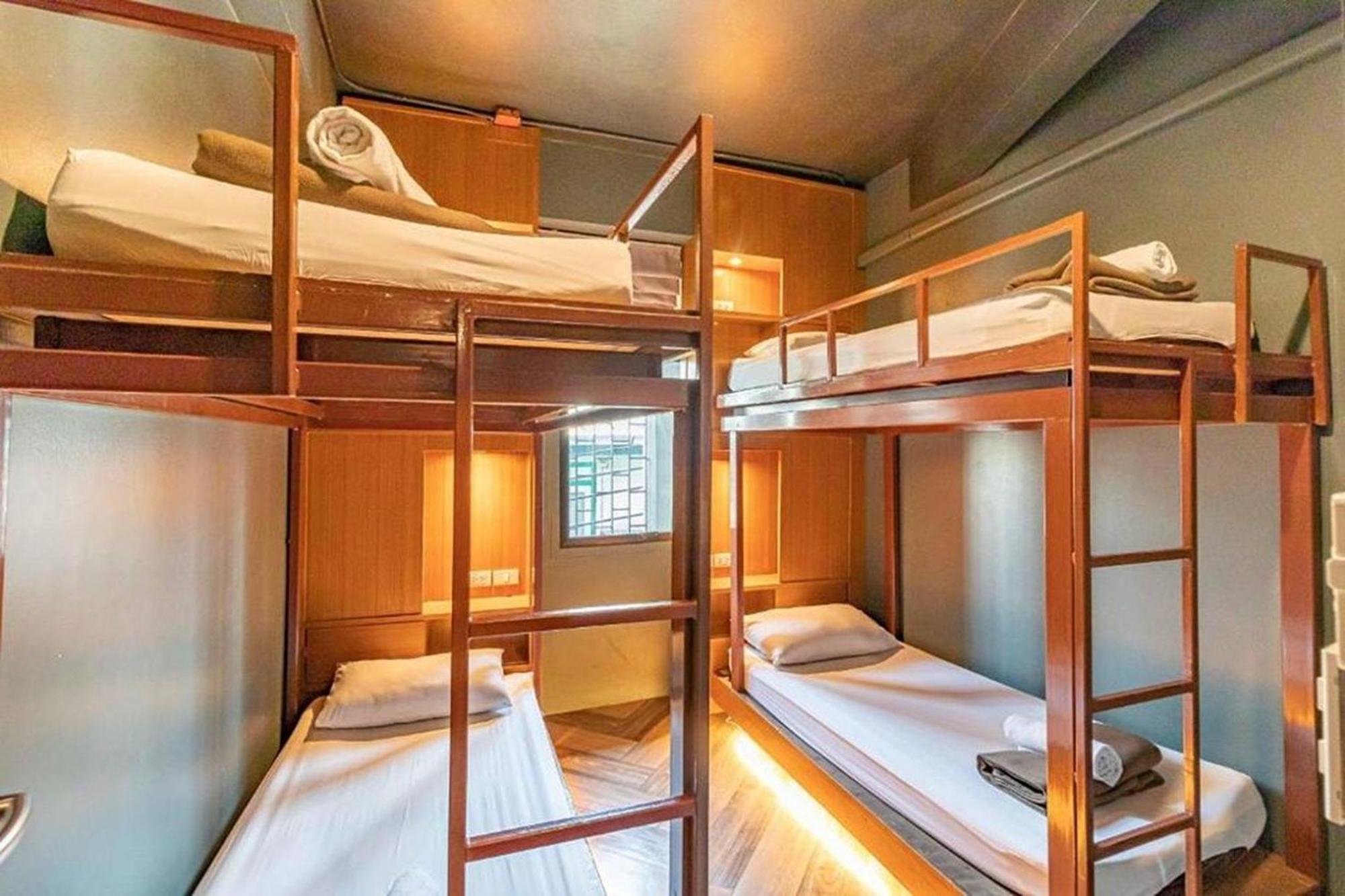 Loftel 22 Hostel Bangkok Extérieur photo